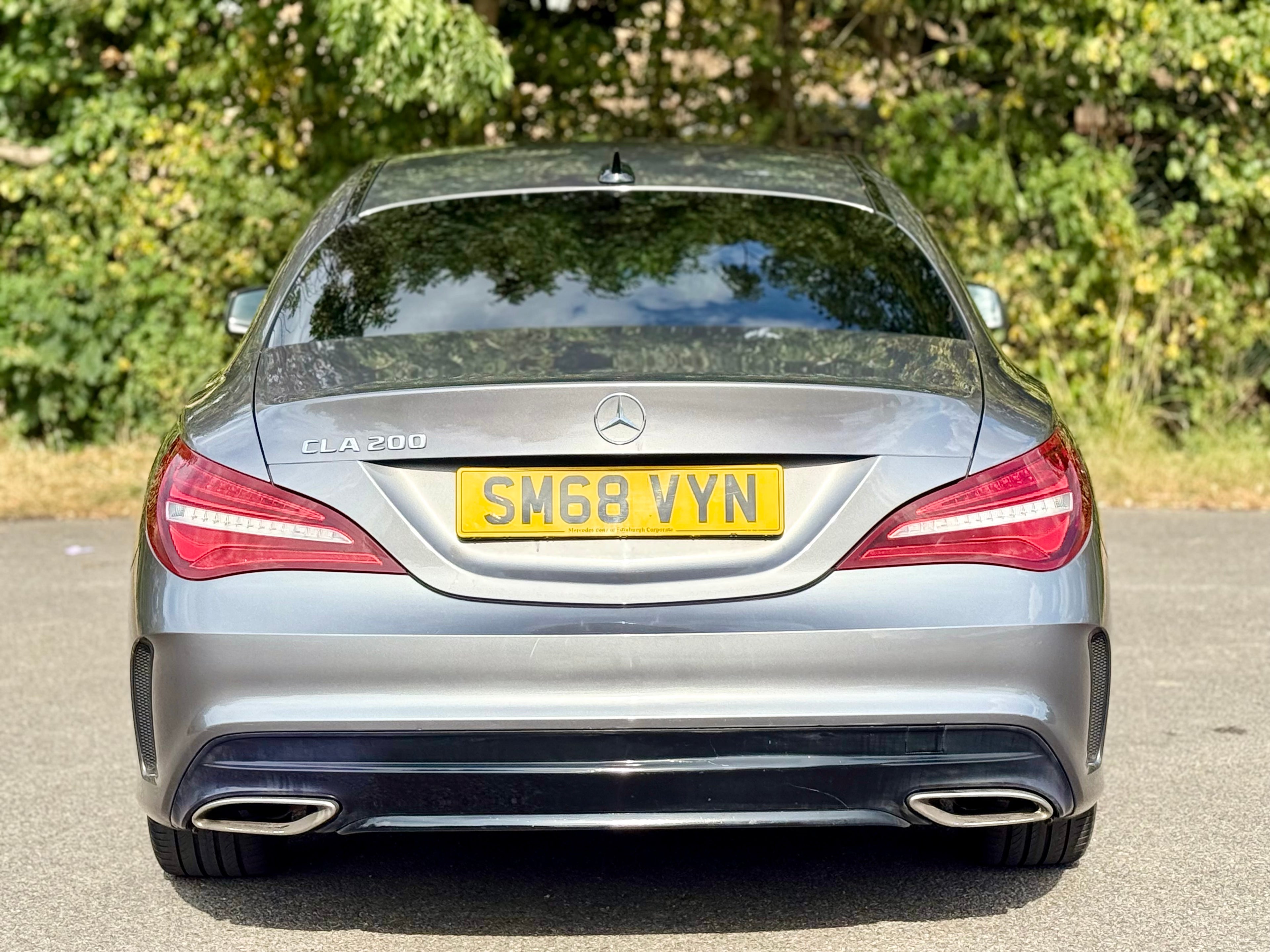 Mercedes-Benz CLA 200