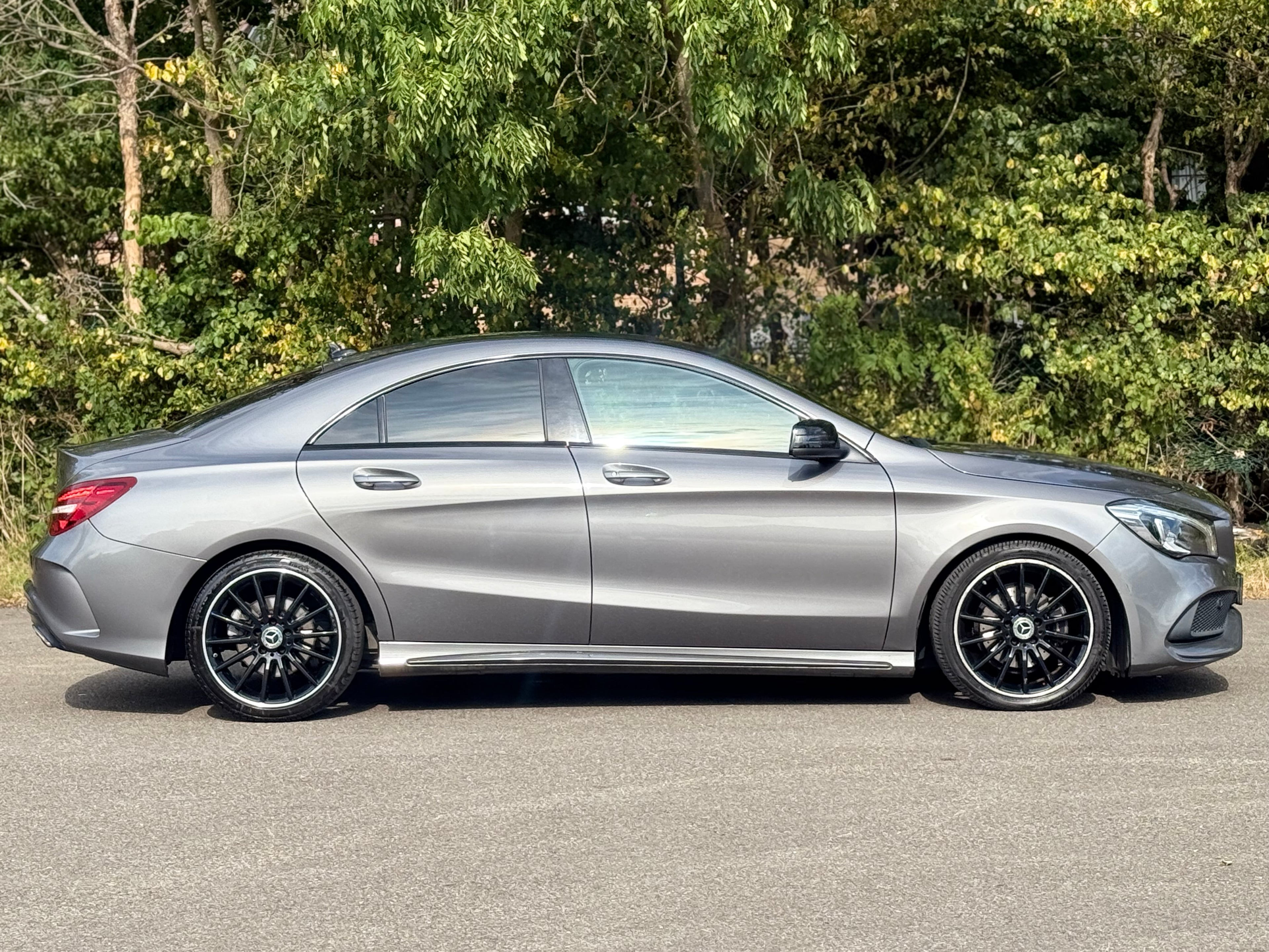 Mercedes-Benz CLA 200