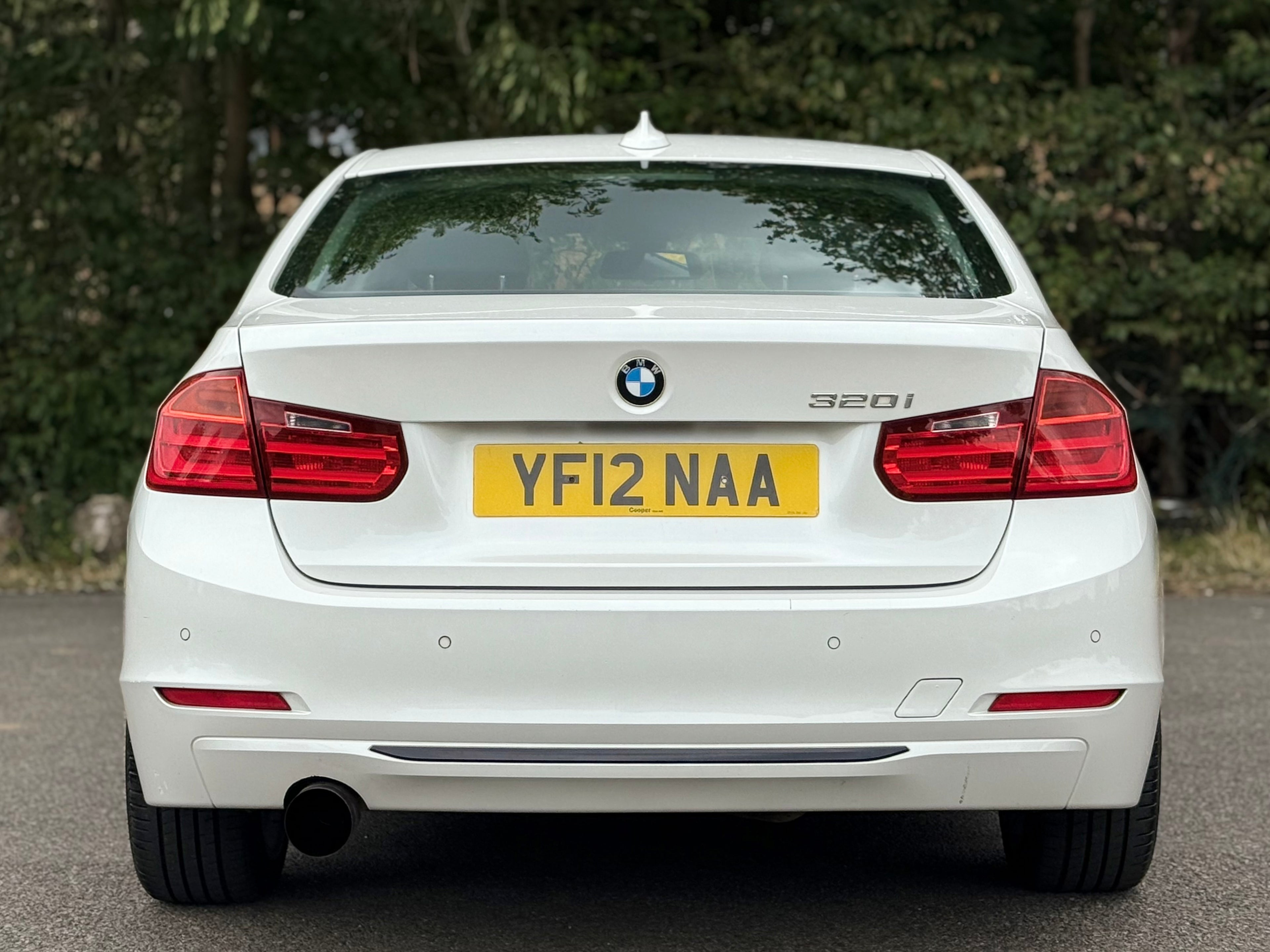 BMW 318I