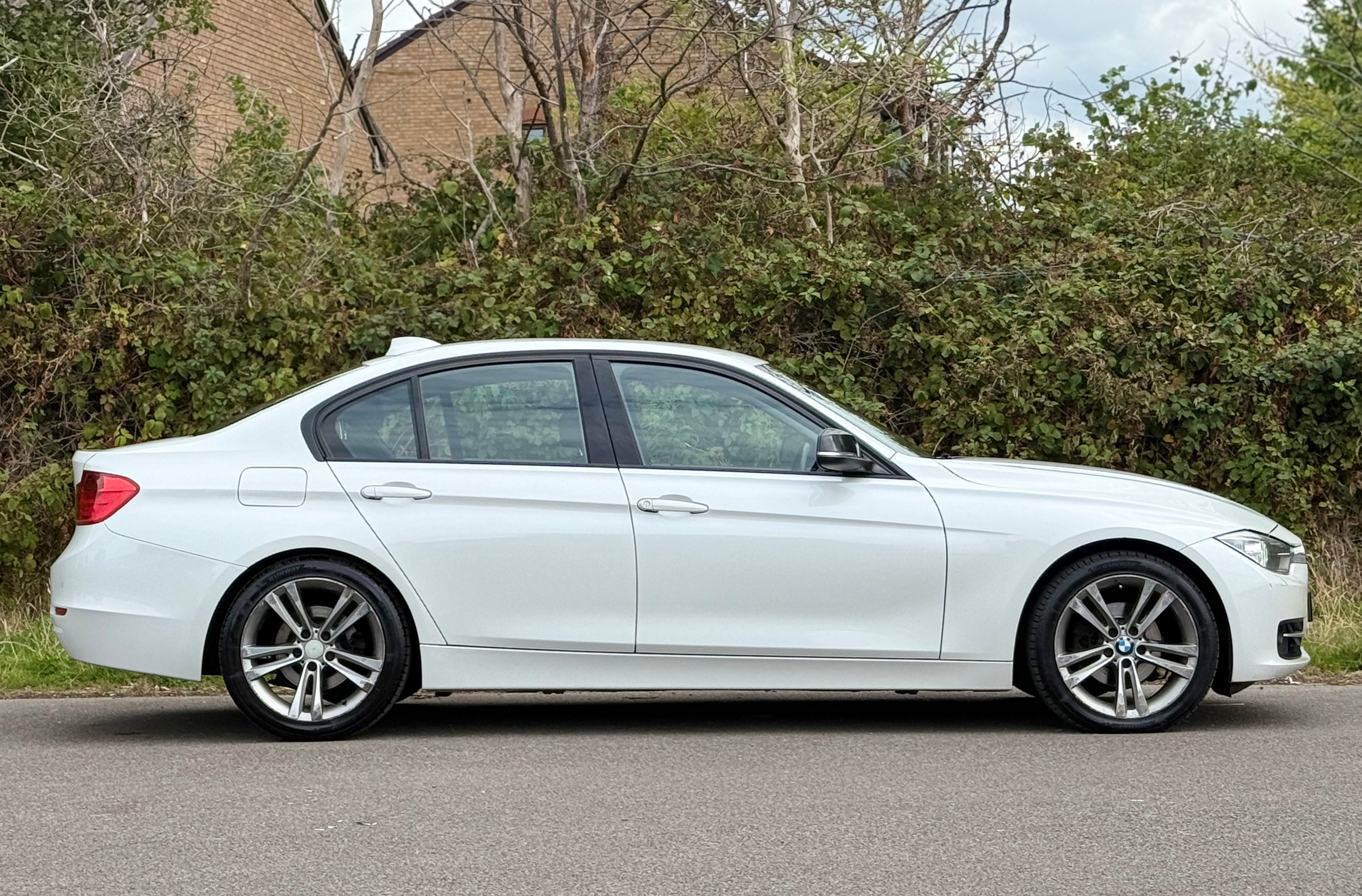 BMW 318I