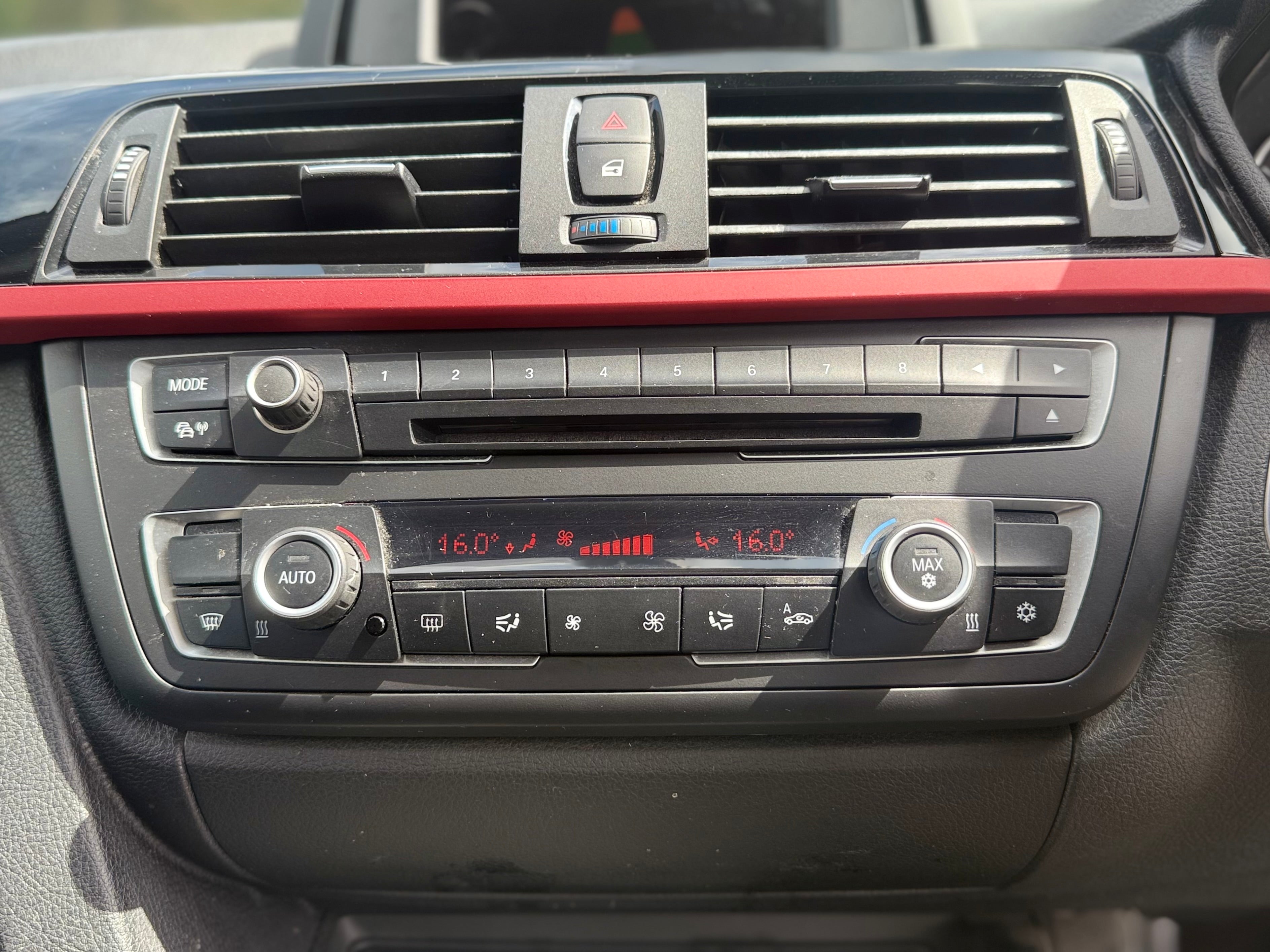 BMW 318I