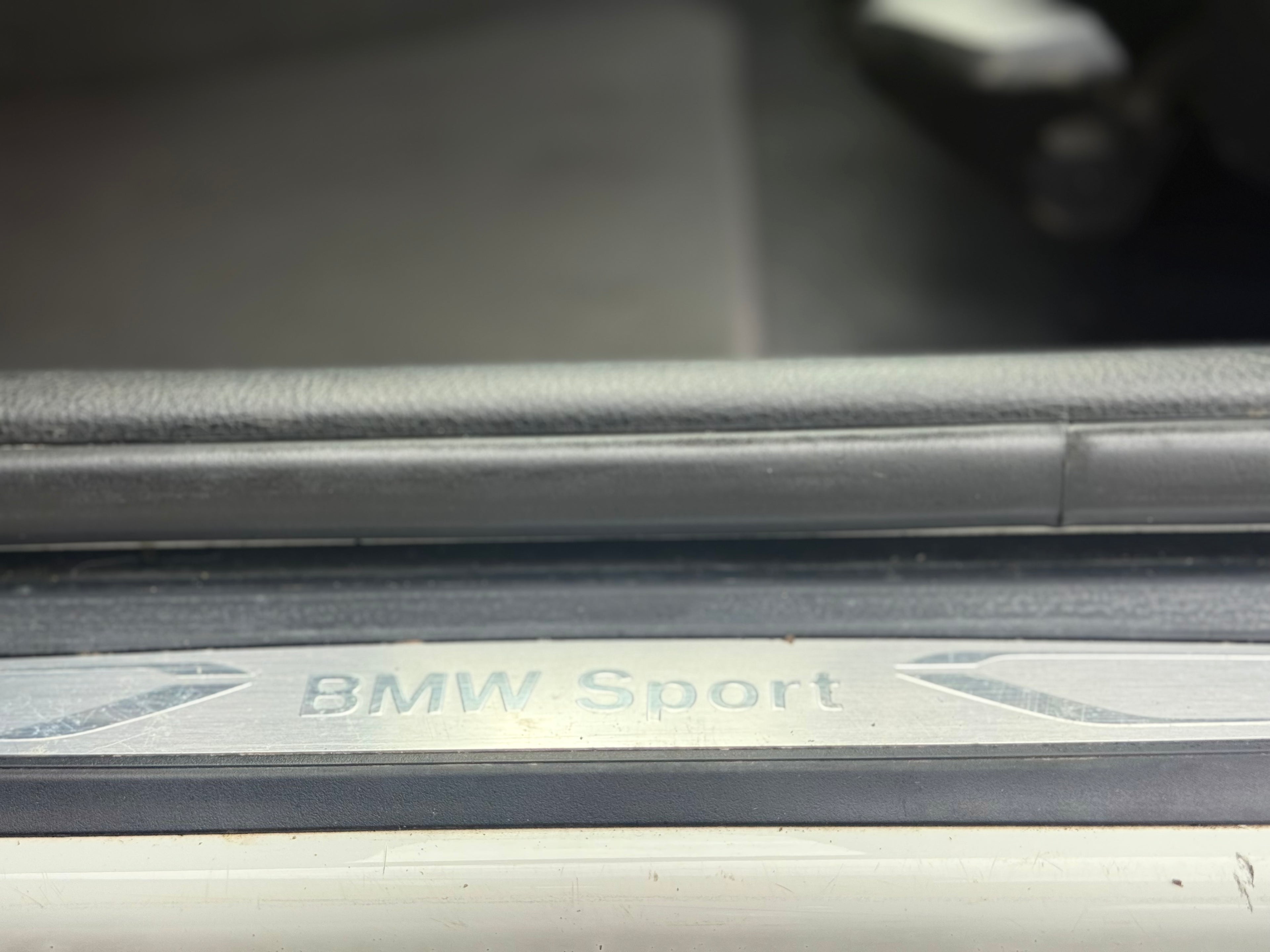 BMW 318I